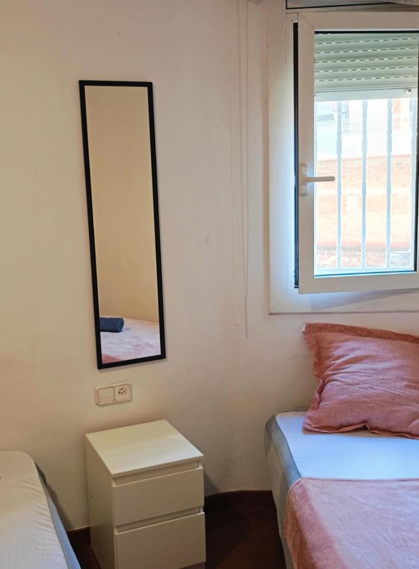 Diagonal R3 Bed and Breakfast Barcellona Esterno foto